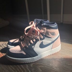 Air Jordan 1 Retro High “Bubble Gum”